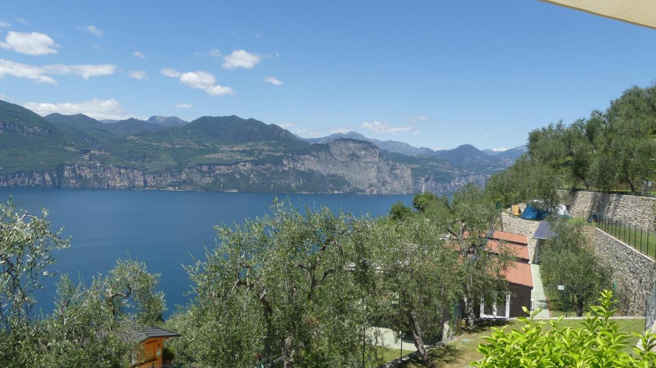 Agricampeggio Relax Maxicaravan Castelletto Di Brenzone Luaran gambar