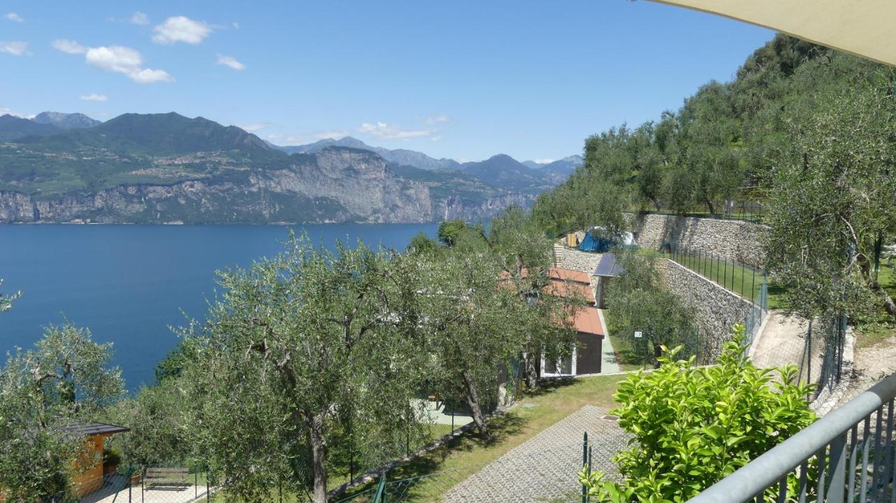 Agricampeggio Relax Maxicaravan Castelletto Di Brenzone Luaran gambar